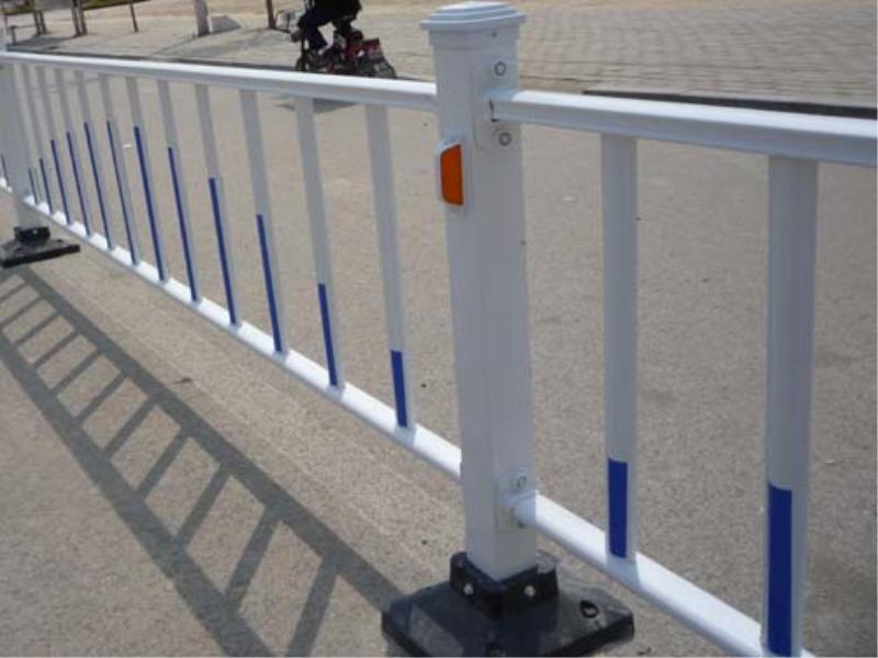 市政護(hù)欄,市政護(hù)欄價(jià)格,市政護(hù)欄廠家 市政護(hù)欄,市政護(hù)欄價(jià)格,市政護(hù)欄廠家