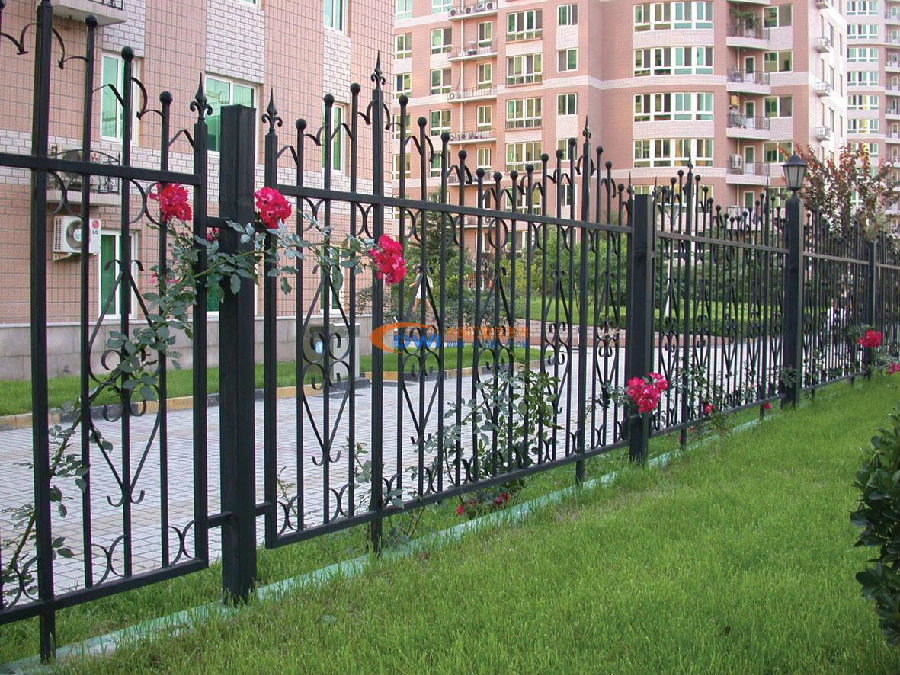 鐵藝護(hù)欄廠家 鐵藝護(hù)欄廠家