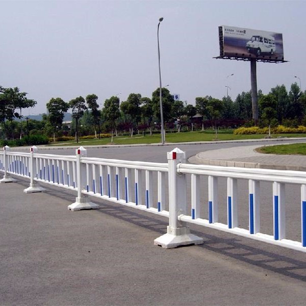 市政護(hù)欄廠家聯(lián)系方式 市政護(hù)欄廠家聯(lián)系方式